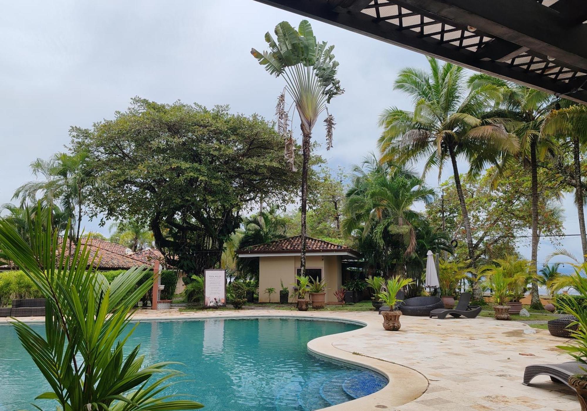 Marenaz Oceanfront Resort Esterillos Este Exterior photo