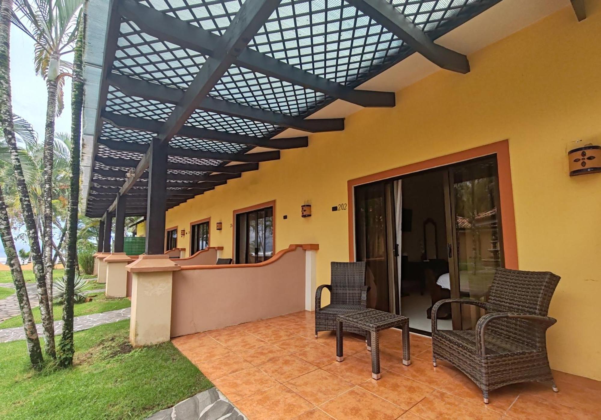 Marenaz Oceanfront Resort Esterillos Este Exterior photo
